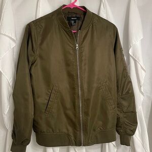 Forever21 Green Rain Jacket Sz S Long Sleeve Zipper Coat Puffer